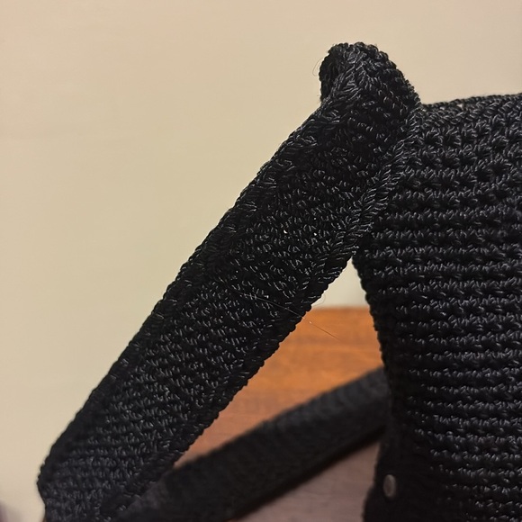 The SAK  shoulder bag  Small  crochet Black   nylon lining  exterior pocket NWOT - Picture 4 of 17